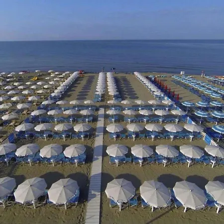 La Conchiglia A Marina Apartment